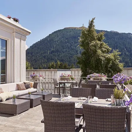 Готель Steigenberger Icon Grandhotel Belvedere 5*